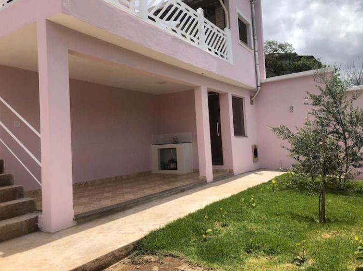 Casa com bela vista das montanhas em Conservatória Exterior foto