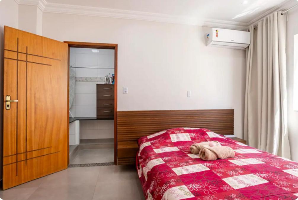 Casa com bela vista das montanhas em Conservatória Exterior foto